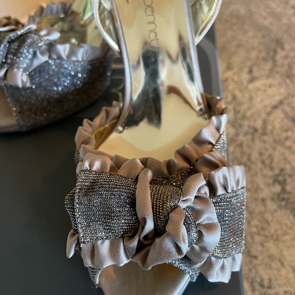 Jessica Bennett NIB women’s glittery/satin sling bac… - Picture 4 of 6